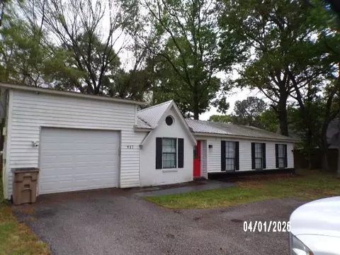 Exterior - 917 Dawes Rd, Mobile, AL 36695 photo 2 of 4