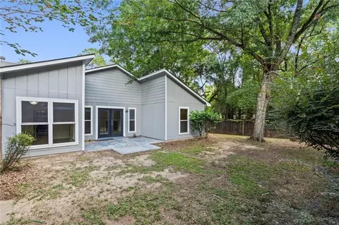 Exterior - 1805 Spring Brook Ct, Mobile, AL 36609 photo 5 of 5