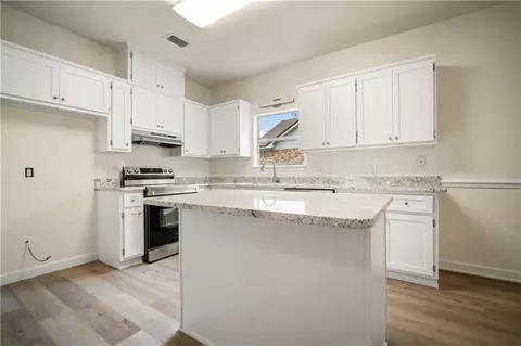 Kitchen - 6432 Doubletree Ct, Mobile, AL 36695 photo 3 of 3