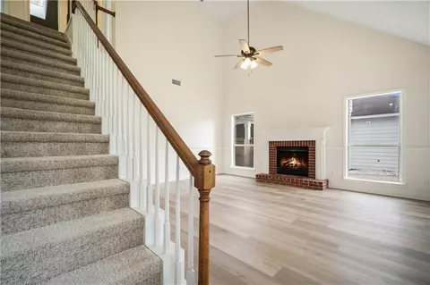 Living - 6432 Doubletree Ct, Mobile, AL 36695 photo 3 of 4
