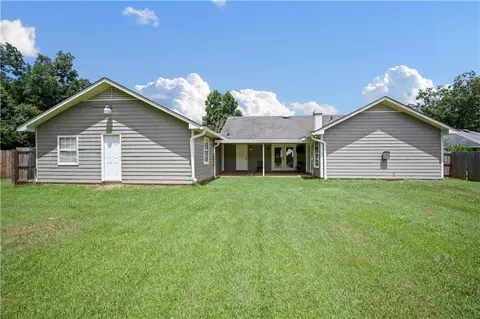 Exterior - 3014 Olde Gate Rd, Mobile, AL 36695 photo 4 of 6