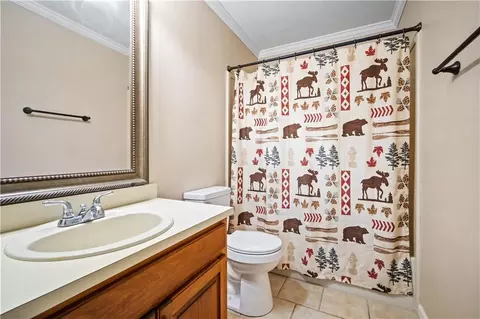 Bath - 3014 Olde Gate Rd, Mobile, AL 36695 photo 2 of 2