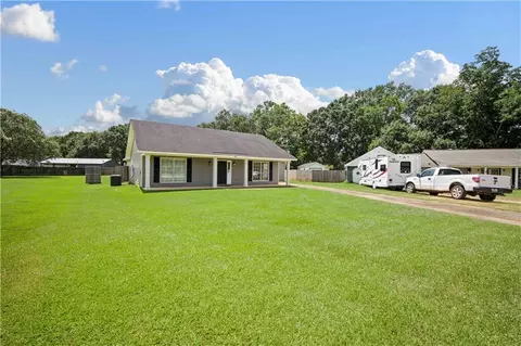 Exterior - 3014 Olde Gate Rd, Mobile, AL 36695 photo 3 of 6