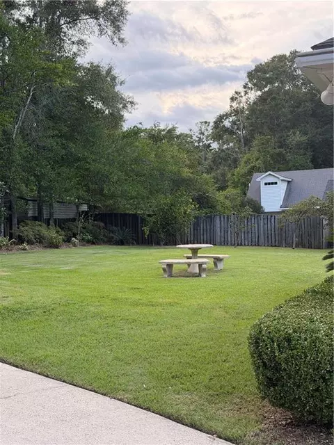 Exterior - 5705 Foxfire Rd, Mobile, AL 36618 photo 2 of 2