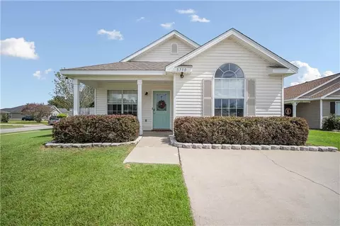8730 Big Ben Ct, Mobile, AL 36695
