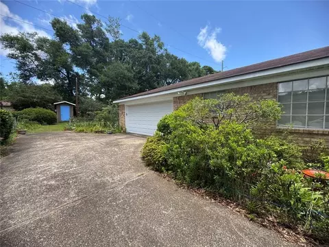 Exterior - 1575 Regency Dr, Mobile, AL 36693 photo 2 of 6
