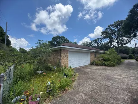 Exterior - 1575 Regency Dr, Mobile, AL 36693 photo 4 of 6