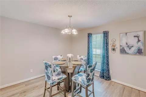 Dining - 2225 Massengale Dr, Mobile, AL 36605 photo 1 of 2