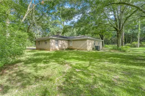 Exterior - 2225 Massengale Dr, Mobile, AL 36605 photo 3 of 5