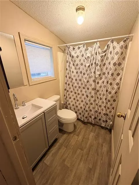 Bath - 969 Baltimore St, Mobile, AL 36605 photo 1 of 2