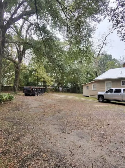 Exterior - 969 Baltimore St, Mobile, AL 36605 photo 2 of 4