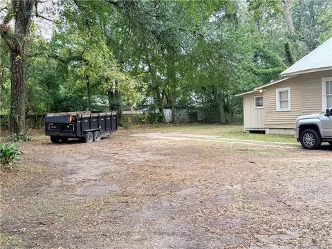 Exterior - 969 Baltimore St, Mobile, AL 36605 photo 3 of 4