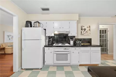 Kitchen - 5404 Gaillard Dr, Mobile, AL 36608 photo 2 of 5