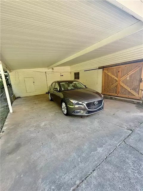 Exterior - 302 Siena Vista St, Mobile, AL 36607 photo 5 of 10