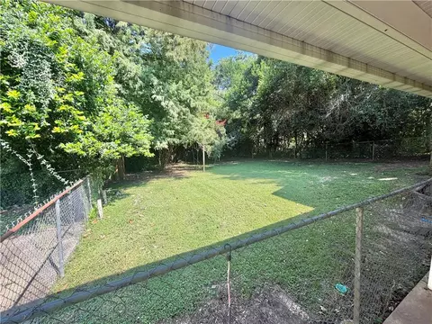 Exterior - 302 Siena Vista St, Mobile, AL 36607 photo 6 of 10