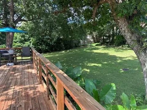 Exterior - 339 Bromley Pl, Mobile, AL 36606 photo 9 of 14