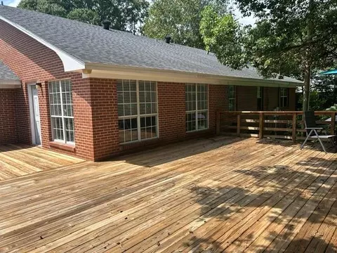 Exterior - 339 Bromley Pl, Mobile, AL 36606 photo 5 of 14