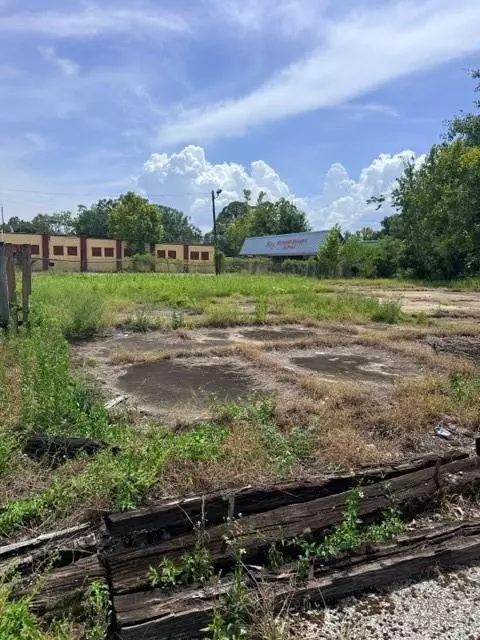 612 Houston St, Mobile, AL 36606 photo 8