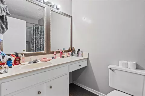 Bath - 5910 Windham Ct, Mobile, AL 36608 photo 2 of 2