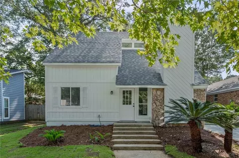 1009 Mccay Ave, Mobile, AL 36609