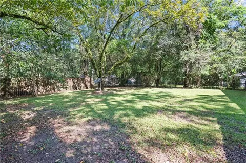 Exterior - 1365 Middle Ring Rd, Mobile, AL 36608 photo 6 of 9