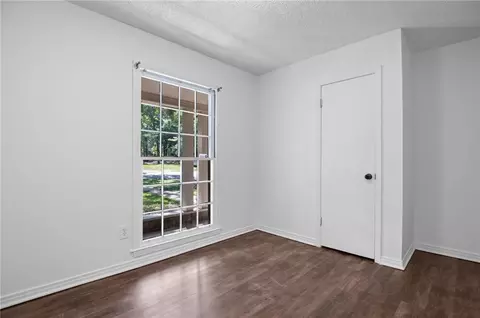 Bedroom - 1365 Middle Ring Rd, Mobile, AL 36608 photo 3 of 7