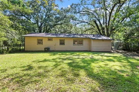 Exterior - 1365 Middle Ring Rd, Mobile, AL 36608 photo 8 of 9