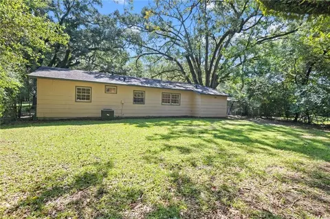 Exterior - 1365 Middle Ring Rd, Mobile, AL 36608 photo 7 of 9