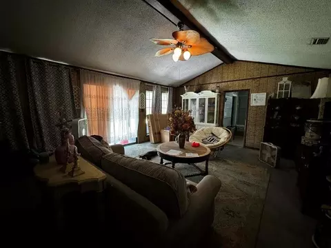 Living - 10575 Thomas Rd, Theodore, AL 36582 photo 2 of 2