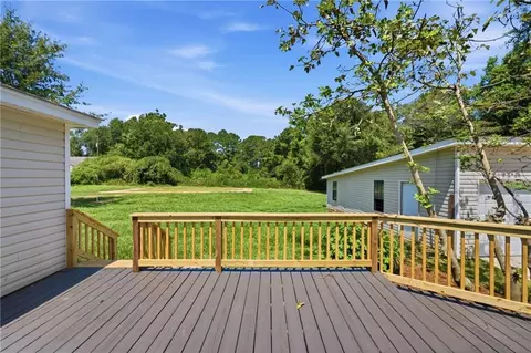 Exterior - 2960 Newman Rd, Mobile, AL 36695 photo 2 of 7