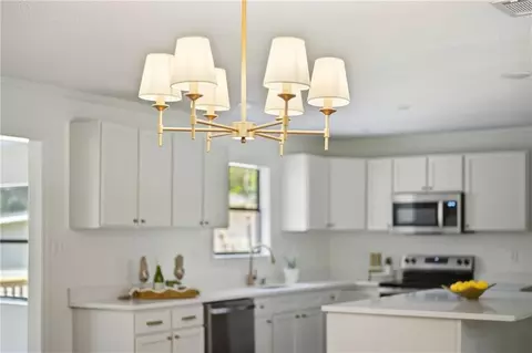 Kitchen - 2960 Newman Rd, Mobile, AL 36695 photo 4 of 9
