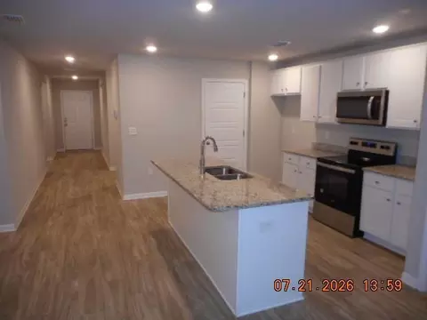 Entry Way - 2495 Thornbury Loop, Mobile, AL 36695 photo 2 of 2