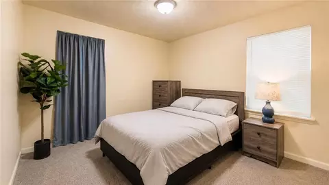 Bedroom - 2560 Howell Ave, Mobile, AL 36606 photo 1 of 1