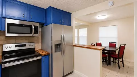 Kitchen - 2560 Howell Ave, Mobile, AL 36606 photo 1 of 2