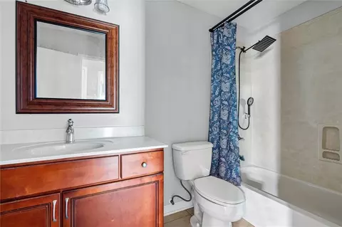 Bath - 6300 Cottage Hill Rd, Mobile, AL 36609 photo 2 of 2