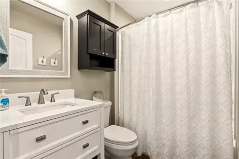 Bath - 15441 Morris Dr, Coden, AL 36523 photo 1 of 2