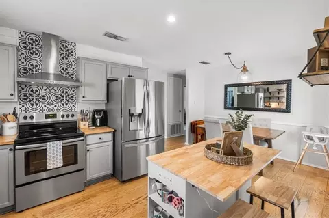 Kitchen - 6608 Timbers Dr, Mobile, AL 36695 photo 3 of 4