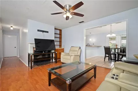 Living - 849 Lisa Ct, Mobile, AL 36695 photo 2 of 3