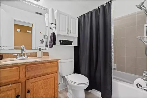 Bath - 1807 Spring Brook Ct, Mobile, AL 36609 photo 1 of 2