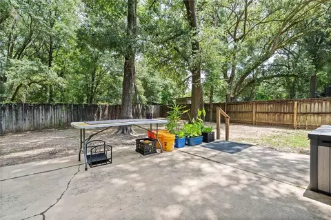 Exterior - 1807 Spring Brook Ct, Mobile, AL 36609 photo 2 of 5