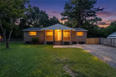 Exterior - 4120 Latimer Ln, Mobile, AL 36609 photo 2 of 7