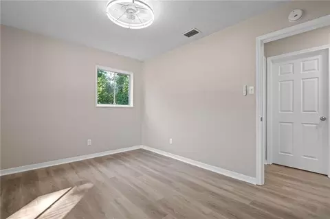 Bedroom - 4120 Latimer Ln, Mobile, AL 36609 photo 3 of 7