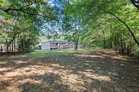 Exterior - 4120 Latimer Ln, Mobile, AL 36609 photo 4 of 7