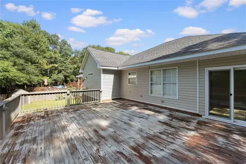 Exterior - 836 Willow Pointe Dr E, Mobile, AL 36695 photo 5 of 15