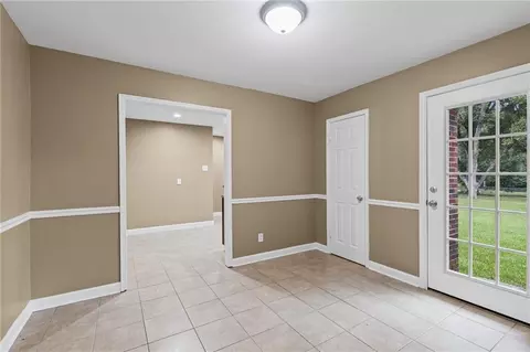 Entry Way - 3001 Charmingdale Dr E, Mobile, AL 36618 photo 3 of 3