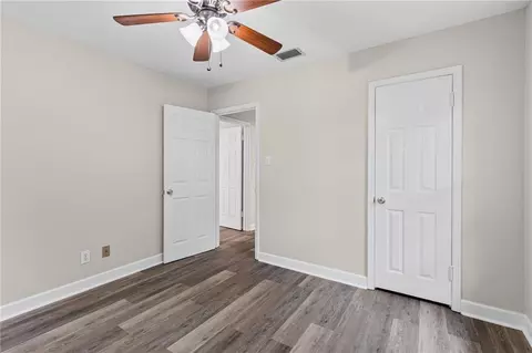 Bedroom - 3001 Charmingdale Dr E, Mobile, AL 36618 photo 3 of 3