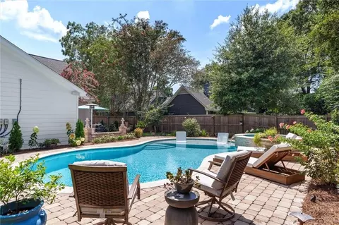 Exterior - 5754 Huffman Dr N, Mobile, AL 36693 photo 9 of 15