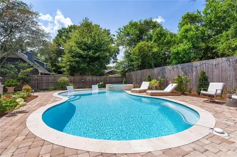 Exterior - 5754 Huffman Dr N, Mobile, AL 36693 photo 8 of 15