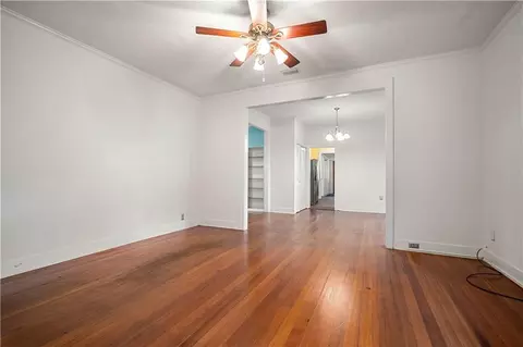 Living - 118 Mohawk St, Mobile, AL 36606 photo 1 of 2