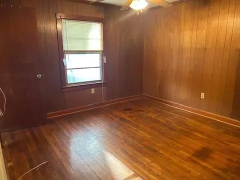 Bedroom - 2283 Cedar Point Rd, Mobile, AL 36605 photo 3 of 3